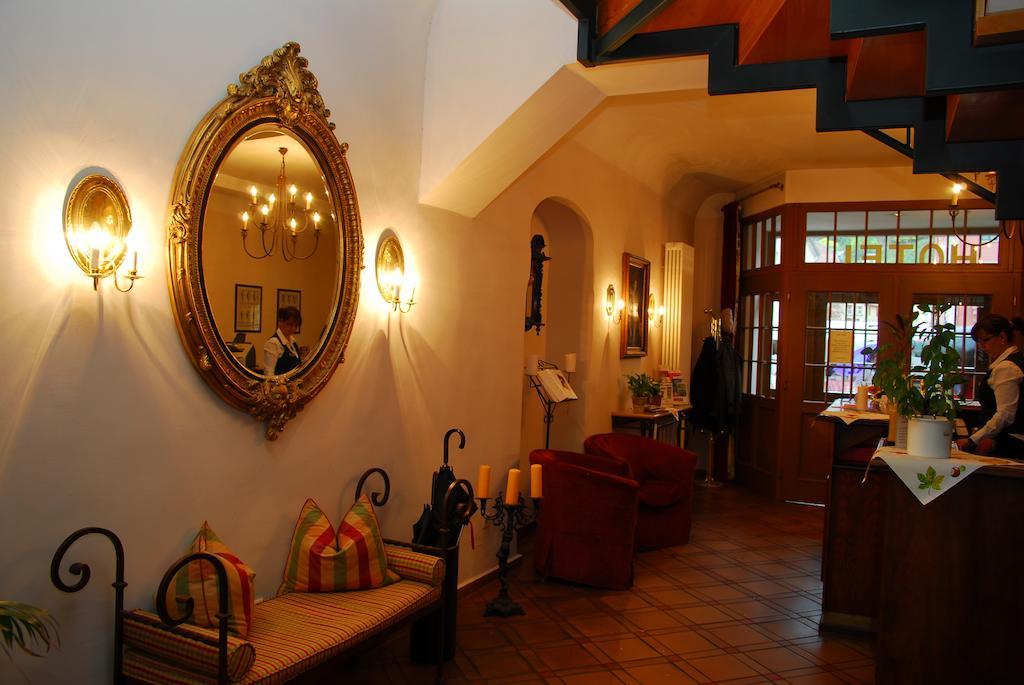 Hotel Adler Рудольштадт Экстерьер фото